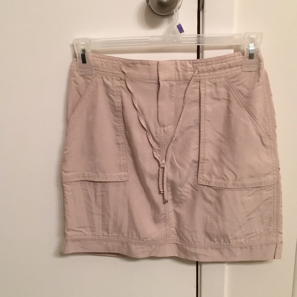 MAKE AN OFFER—White House Black Market Skirt